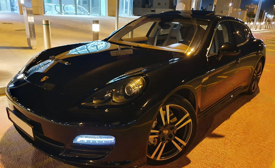 Porsche Panamera Black Model 2013