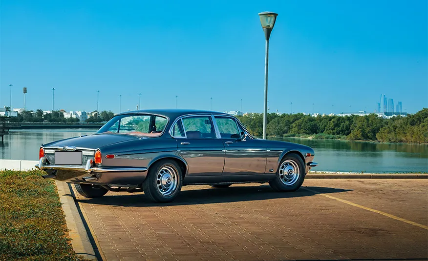 Classic Jaguar XJ-8